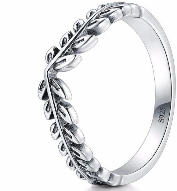 Lucky tree leaf silver ring - Leaf and Leisure