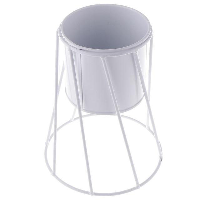 Geometric Metal Stand - Leaf and Leisure